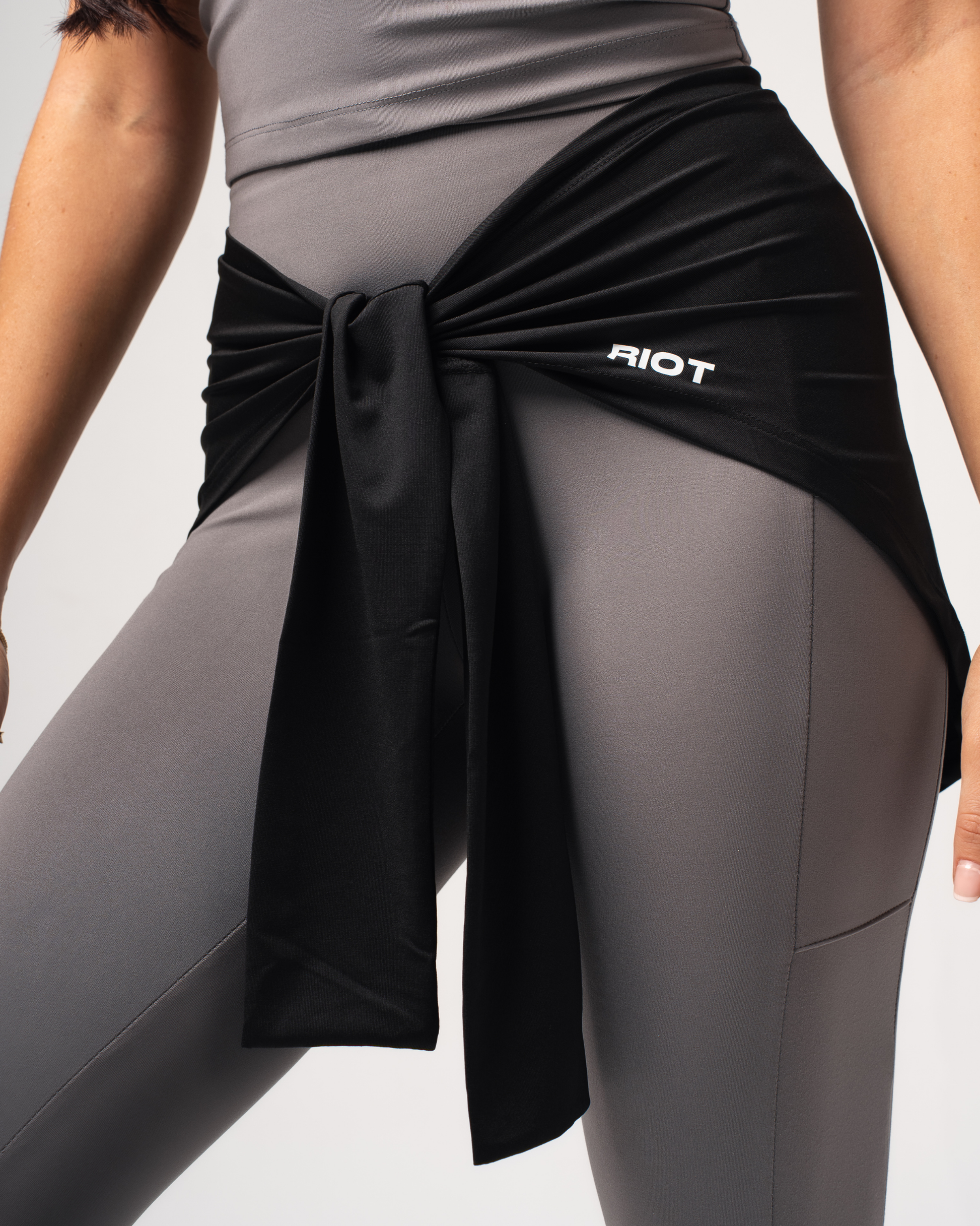 Essential Hip Cover