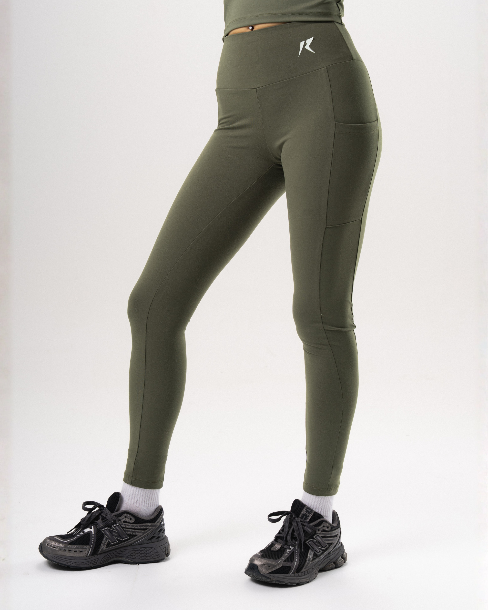 Essential Pocket Leggings