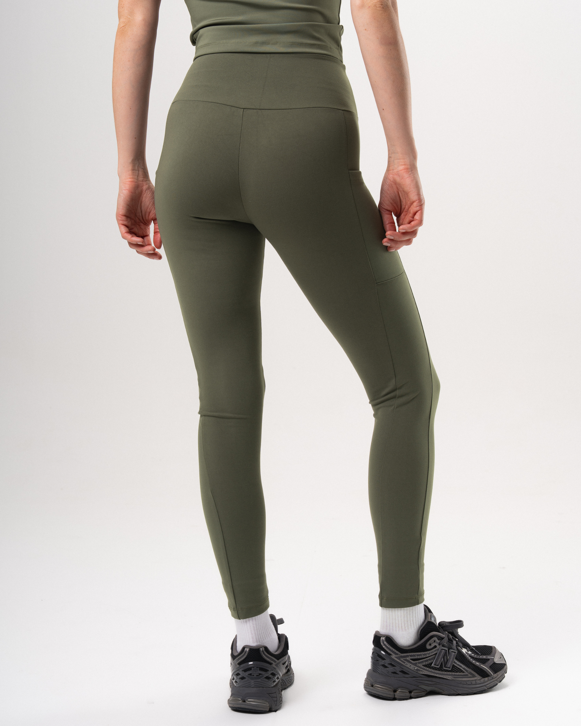 Essential Pocket Leggings